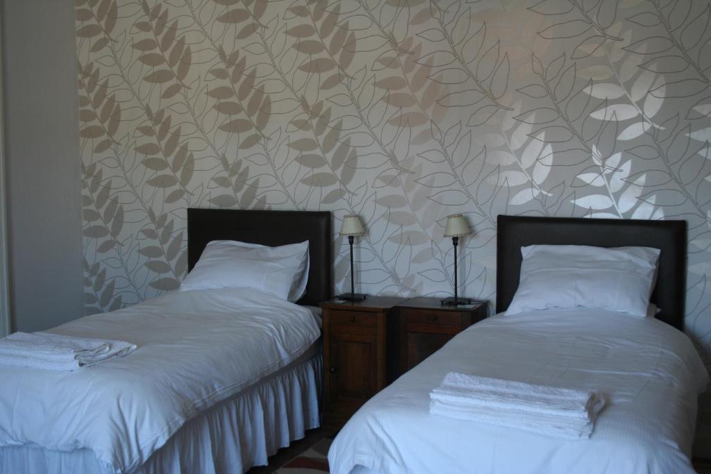 Bed and Breakfast Le Voltaire à Airvault Chambre photo