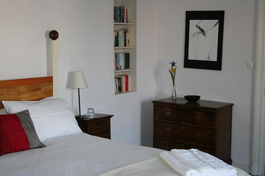 Bed and Breakfast Le Voltaire à Airvault Chambre photo
